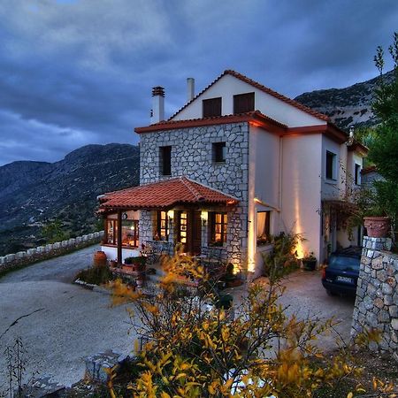 Nefeles Hotel Arachova Exterior foto
